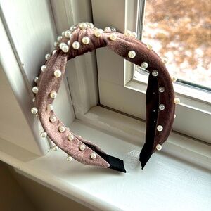 Velvet and pearl headband